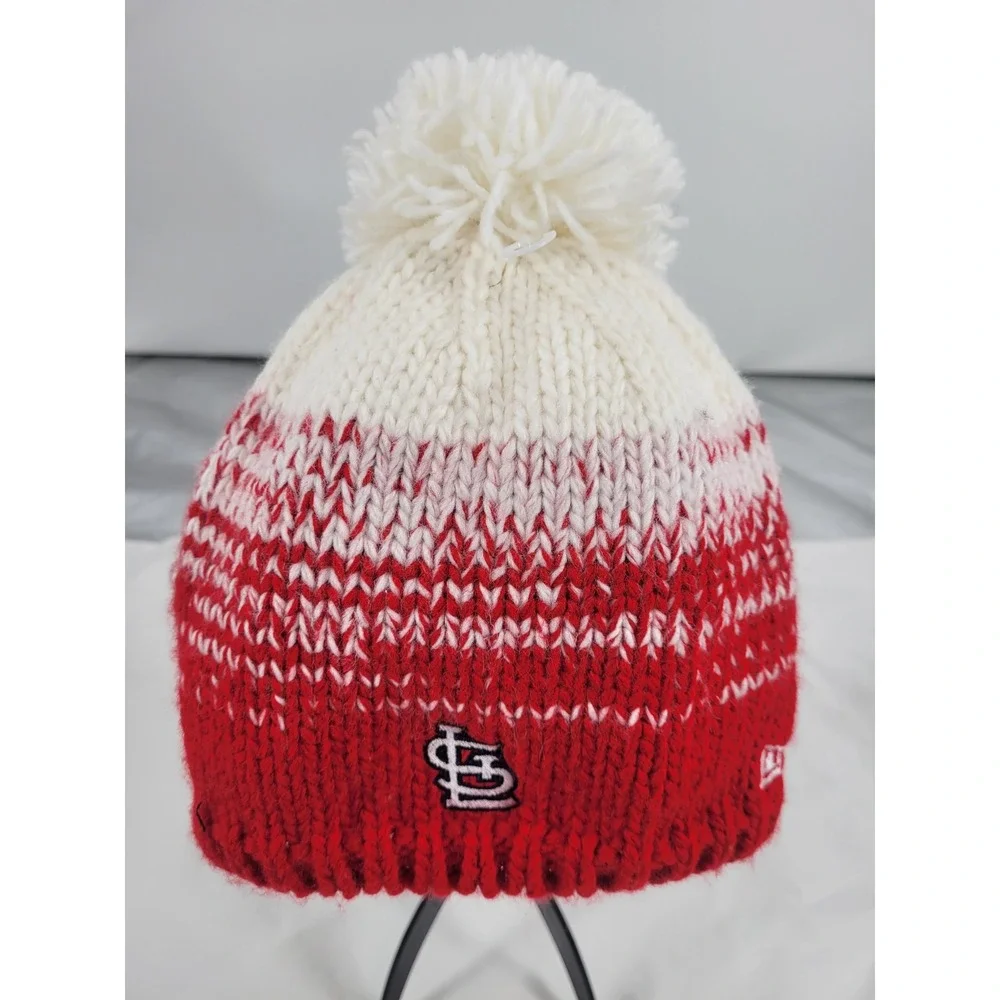 New Era St. Louis Cardinals, Woman's Ashfield Cuffed Knit Hat with Pom Red/White